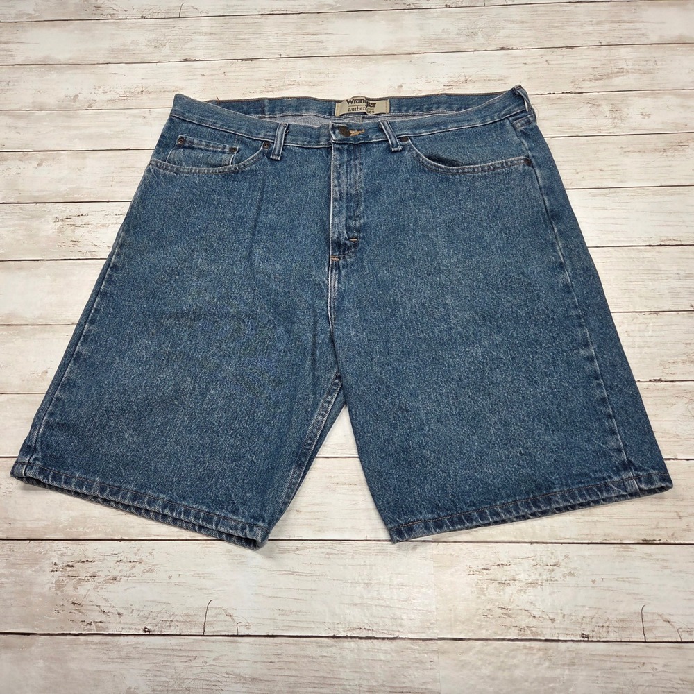 Wrangler Authentics Relaxed Fit Denim Shorts Mens 38 Blue Medium Wash ZM2S0SW
